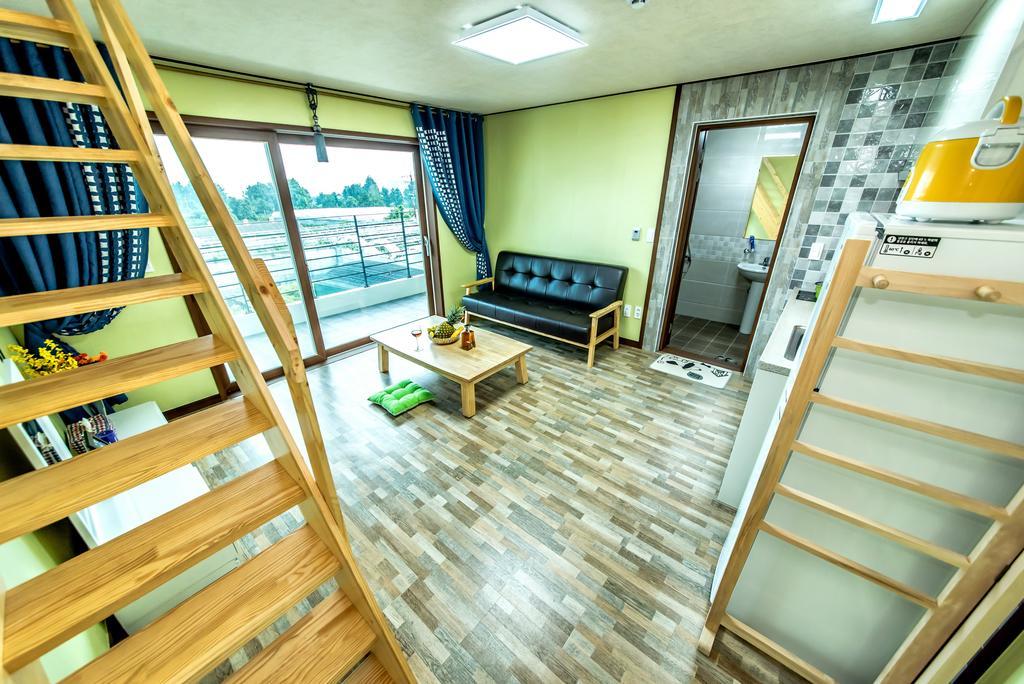 Soborok Yoborok Villa Seogwipo Room photo